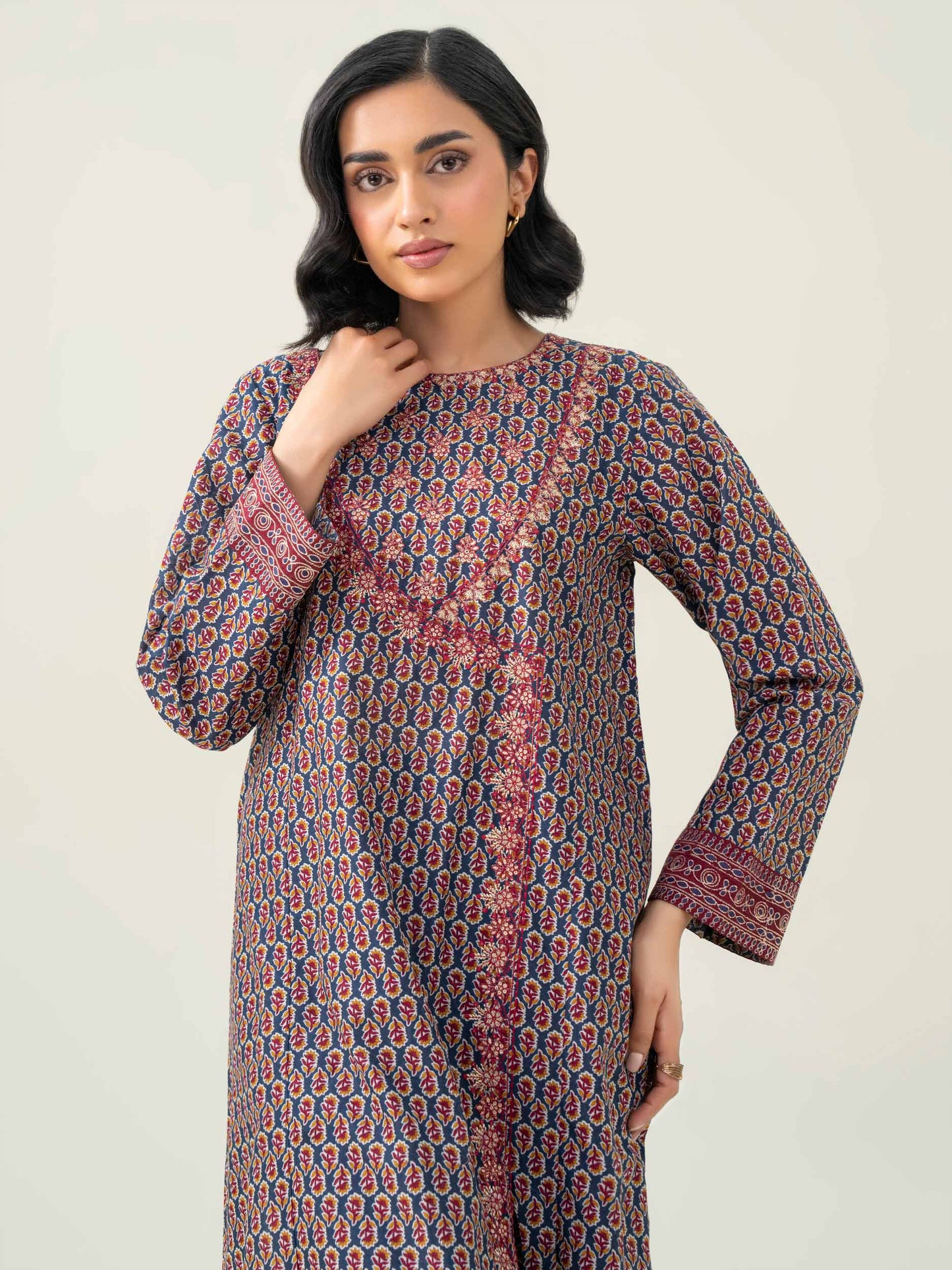 2 Piece Lawn Suit-Embroidered (Pret)