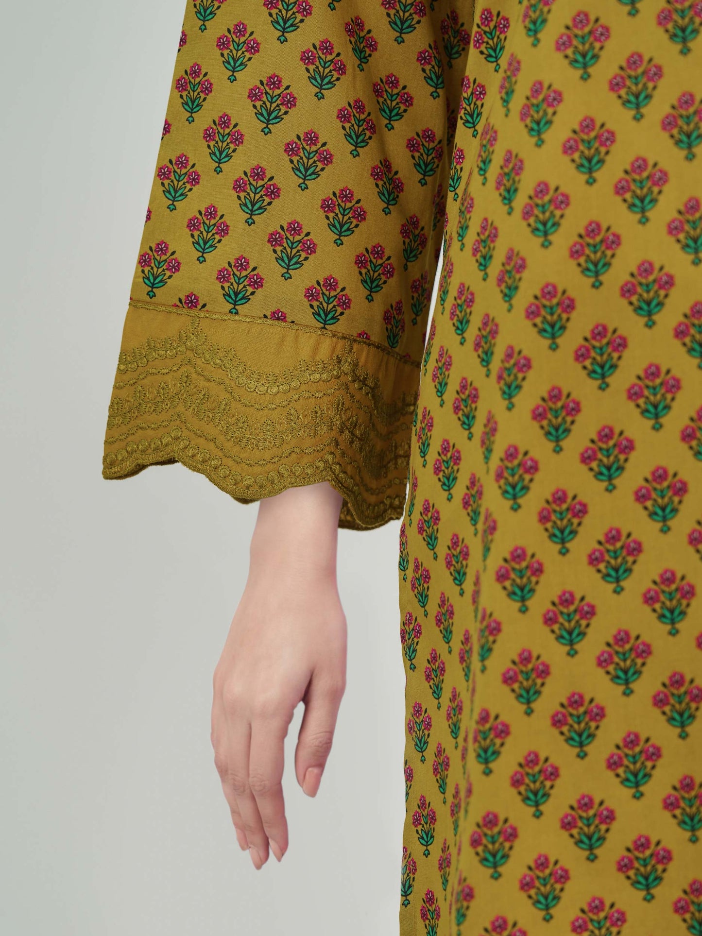 2 Piece Cambric Suit- Embroidered (Pret)