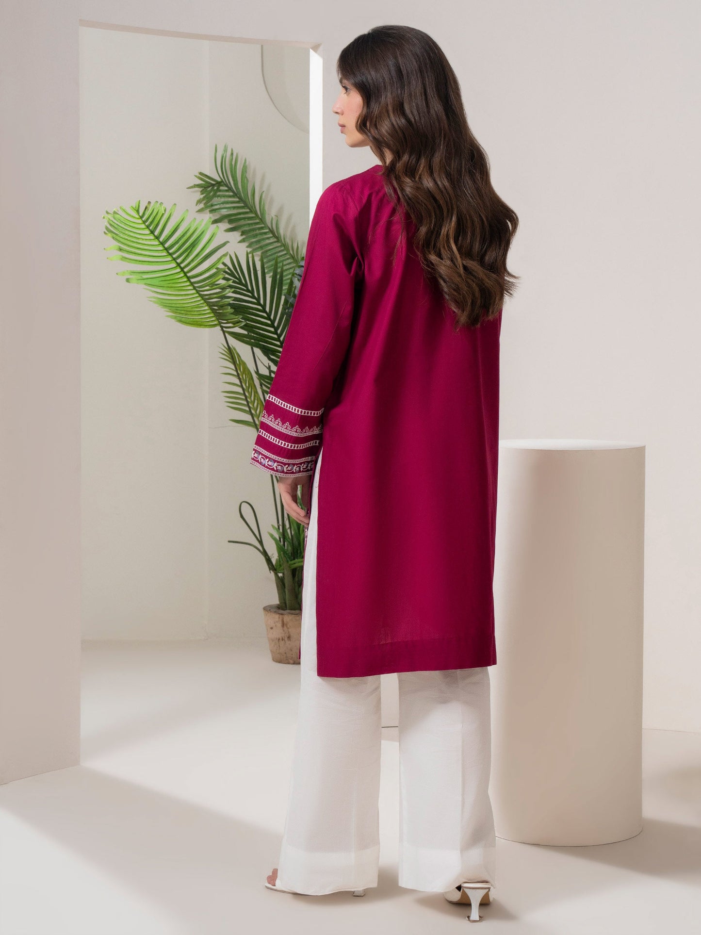 Embroidered Lawn Shirt (Pret)