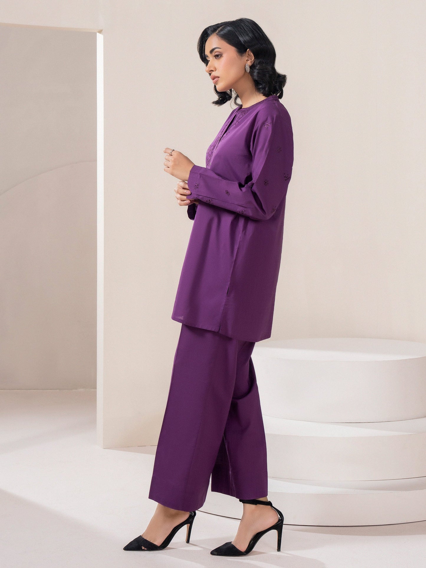 Lawn Co-ord Set-Embroidered (Pret)