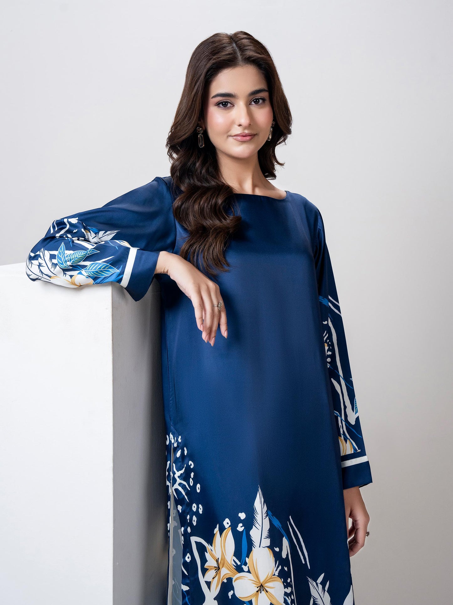 2-Piece Silk Suit (Pret)