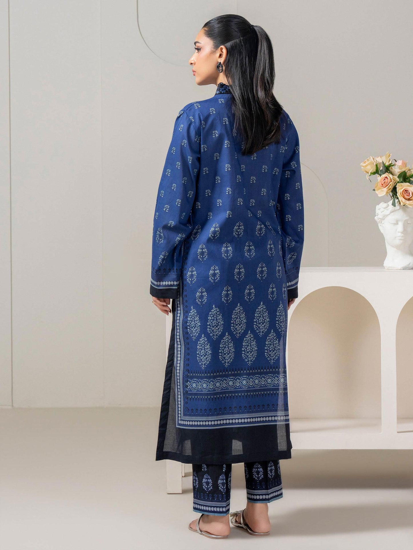 2 Piece Lawn Suit-Embroidered (Pret)