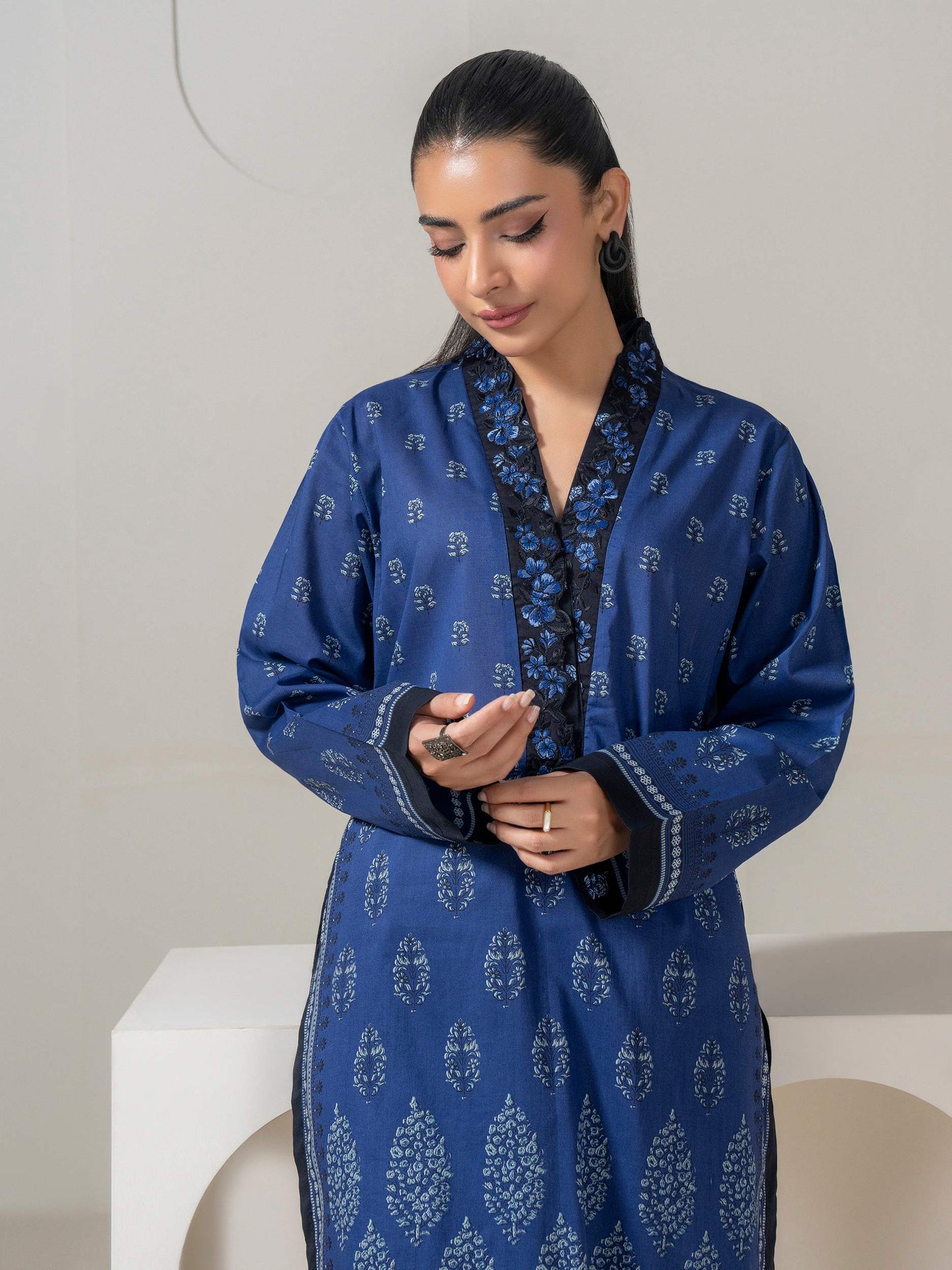 2 Piece Lawn Suit-Embroidered (Pret)