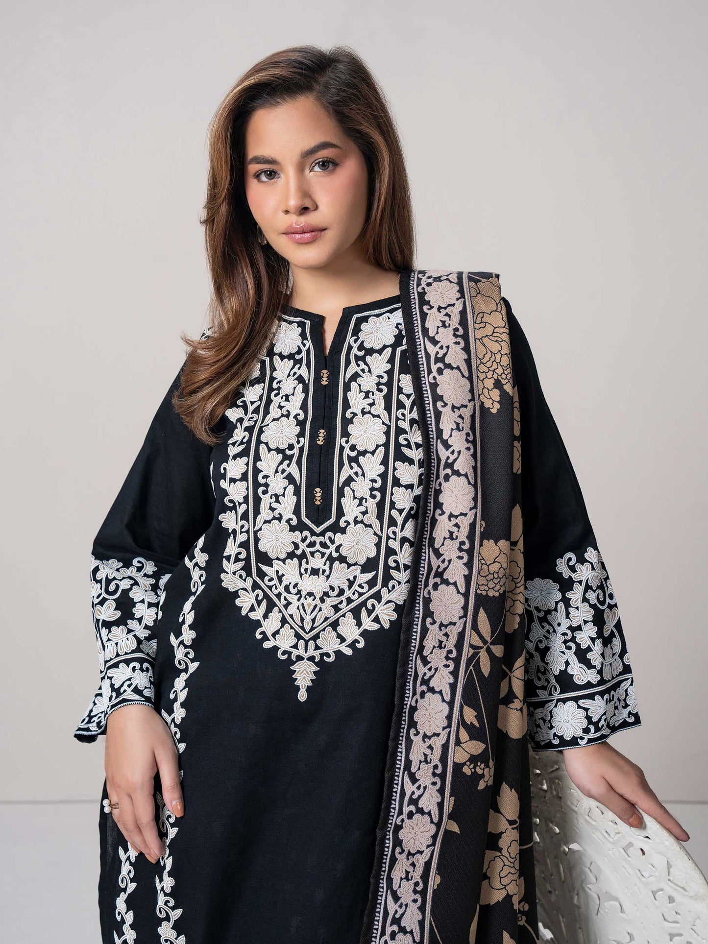 3 Piece Khaddar Suit