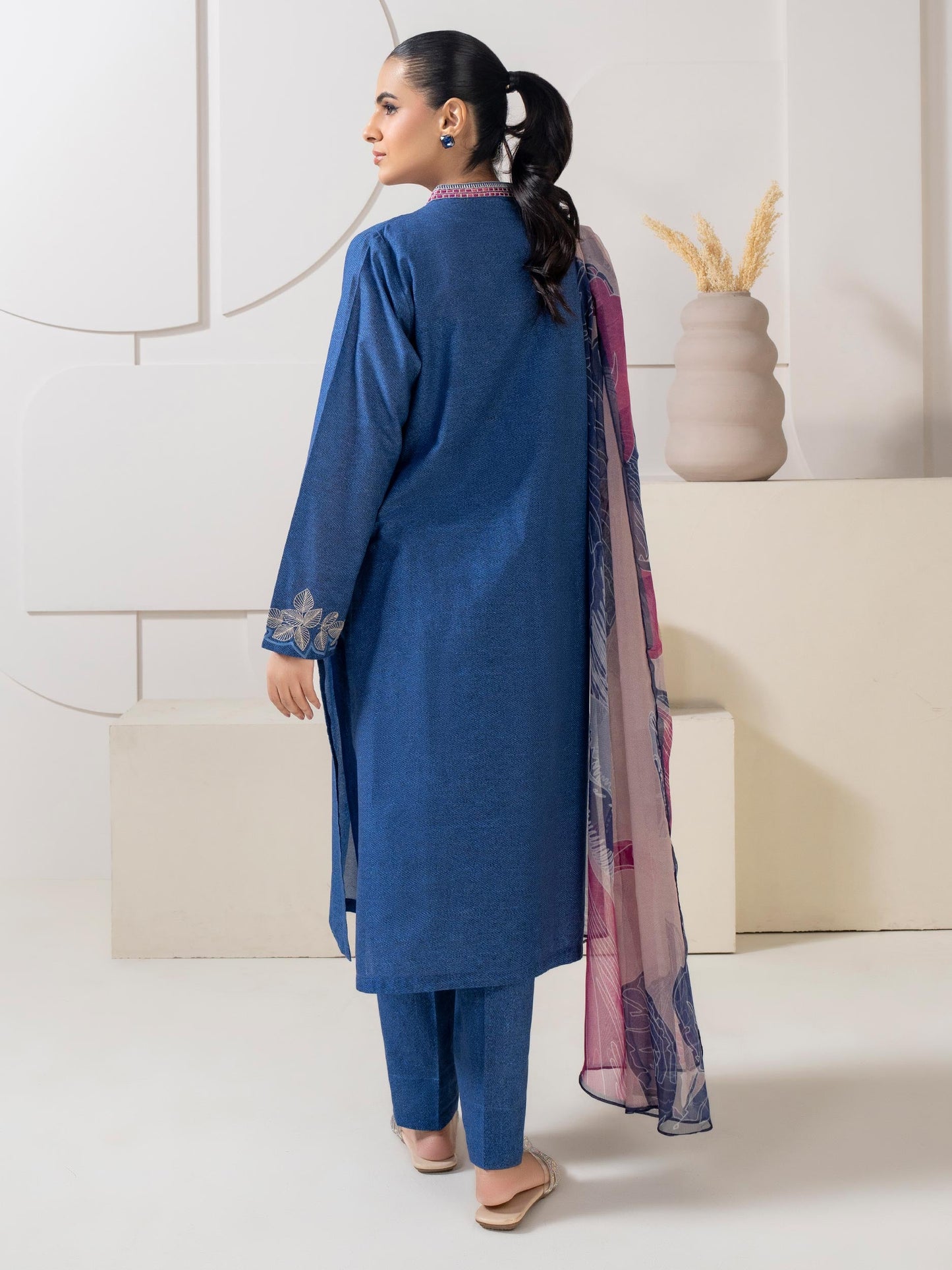 3 Piece Lawn Suit-Embroidered (Pret)