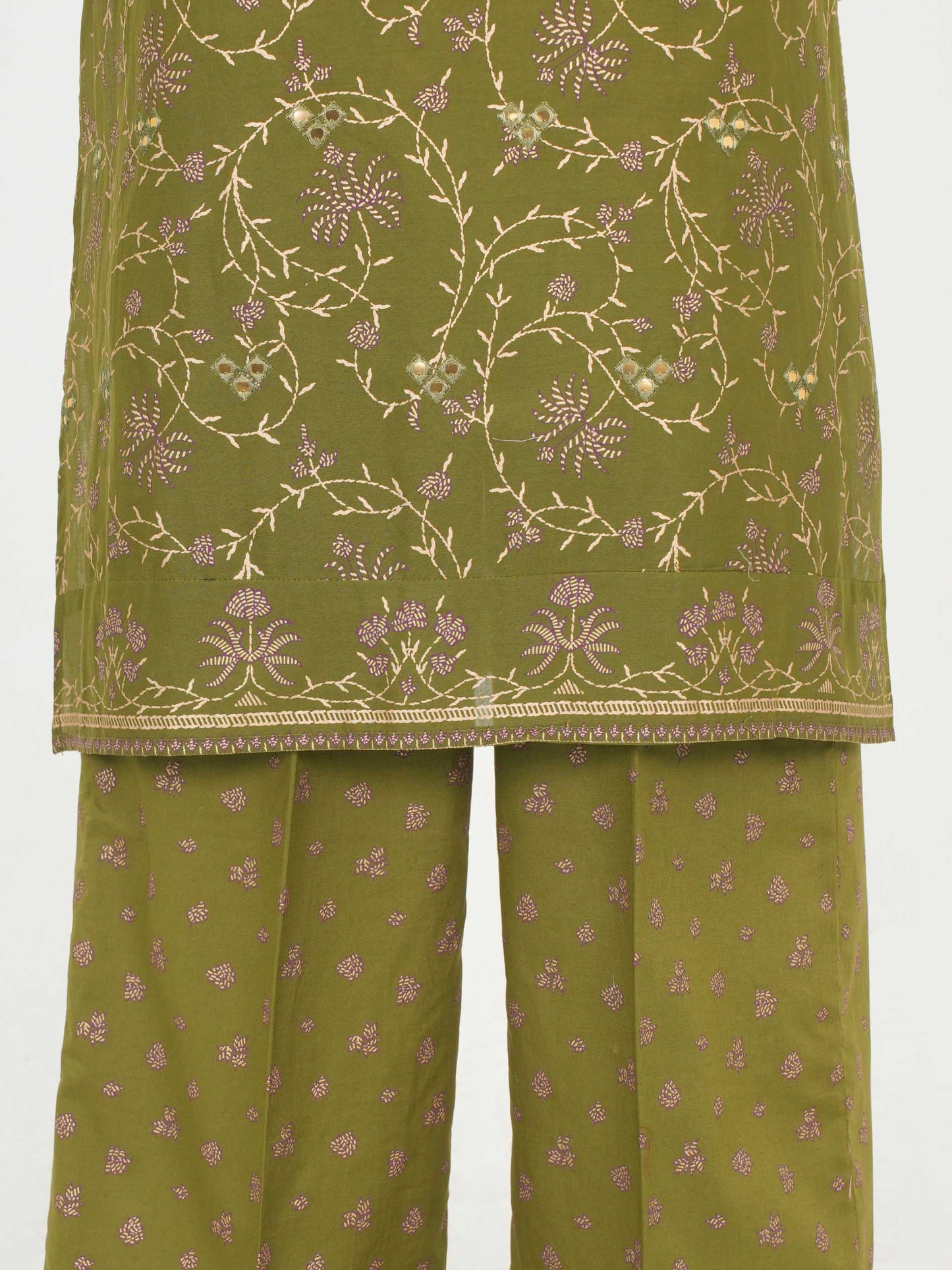 3 Piece Lawn Suit- Embroidered (Pret)