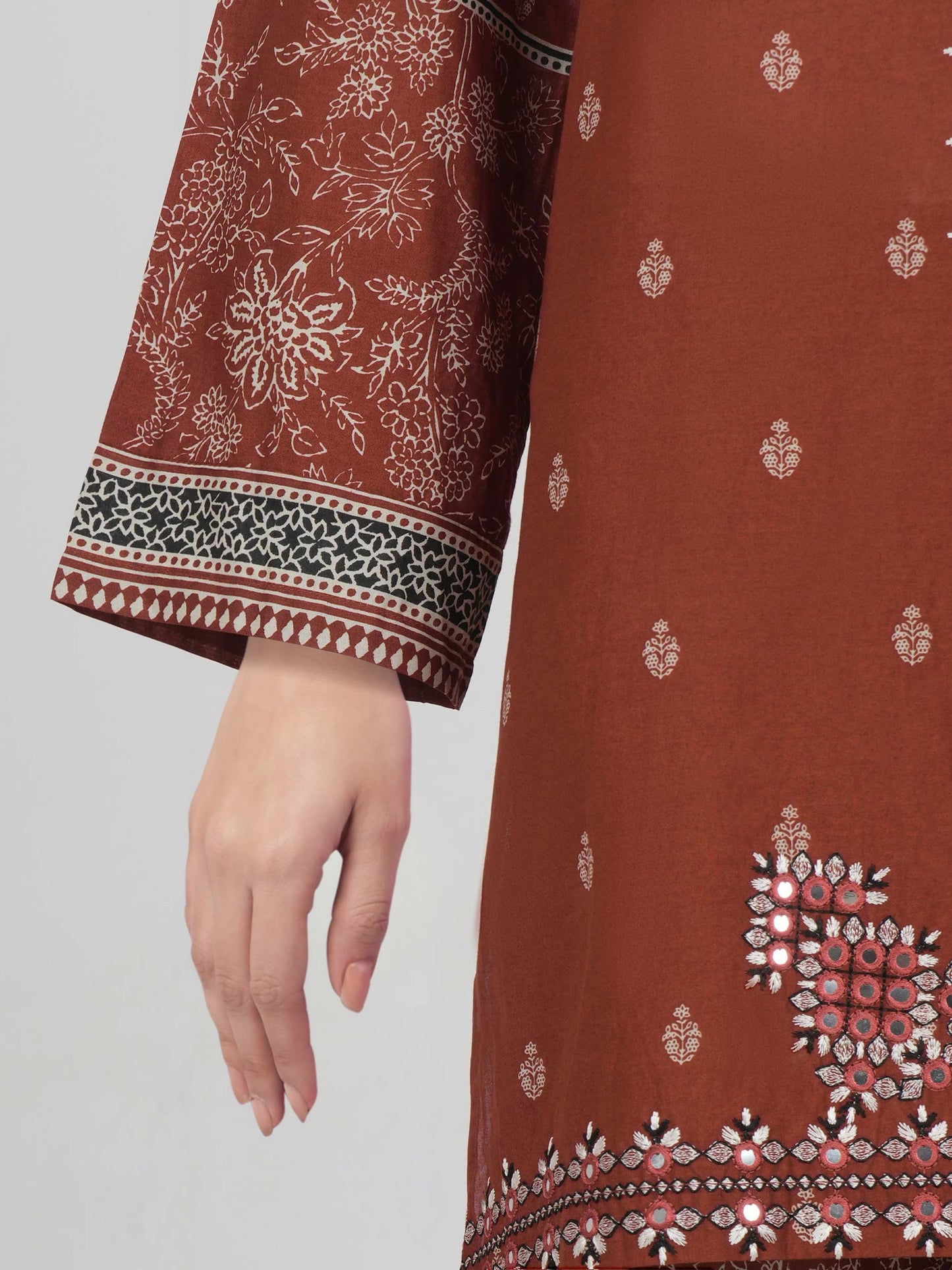 Lawn Co-ord set- Embroidered