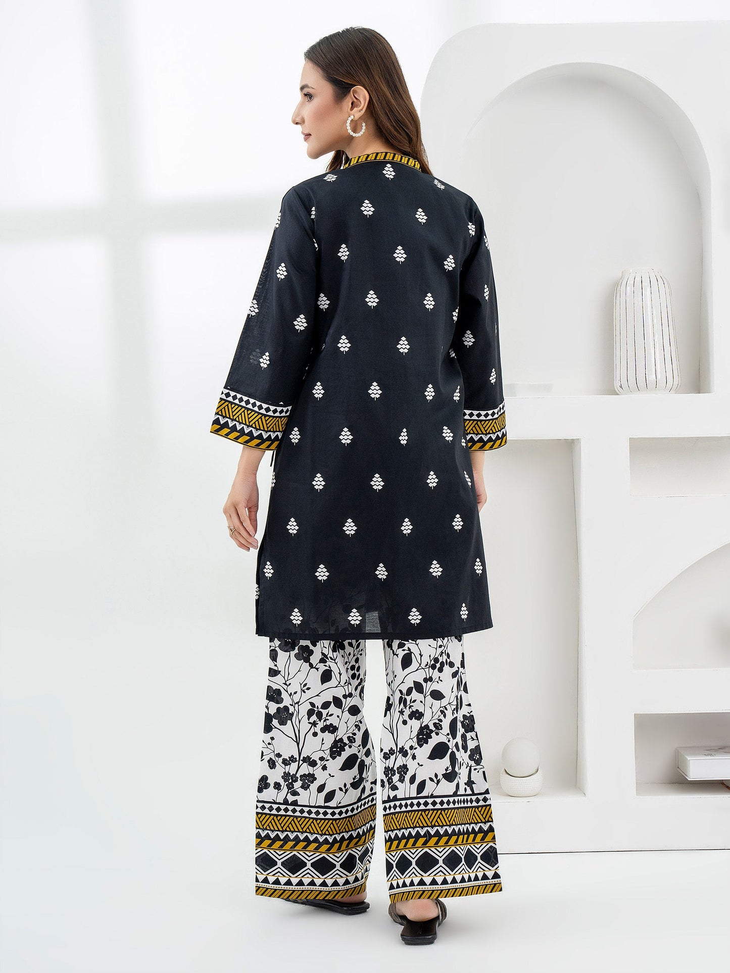 2 Piece Lawn Suit-Printed (Pret)