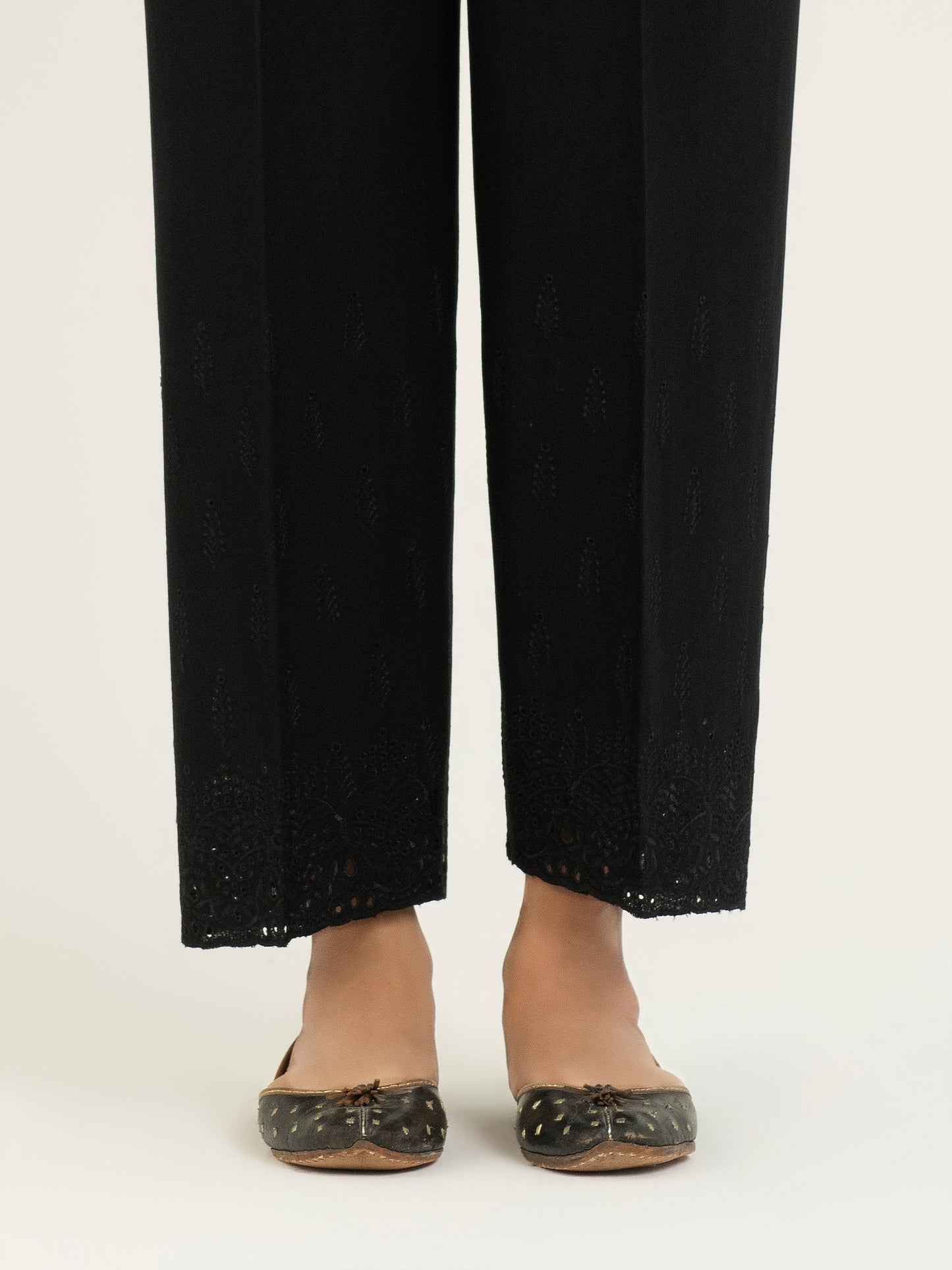 Embroidered Khaddar Trouser(Pret)