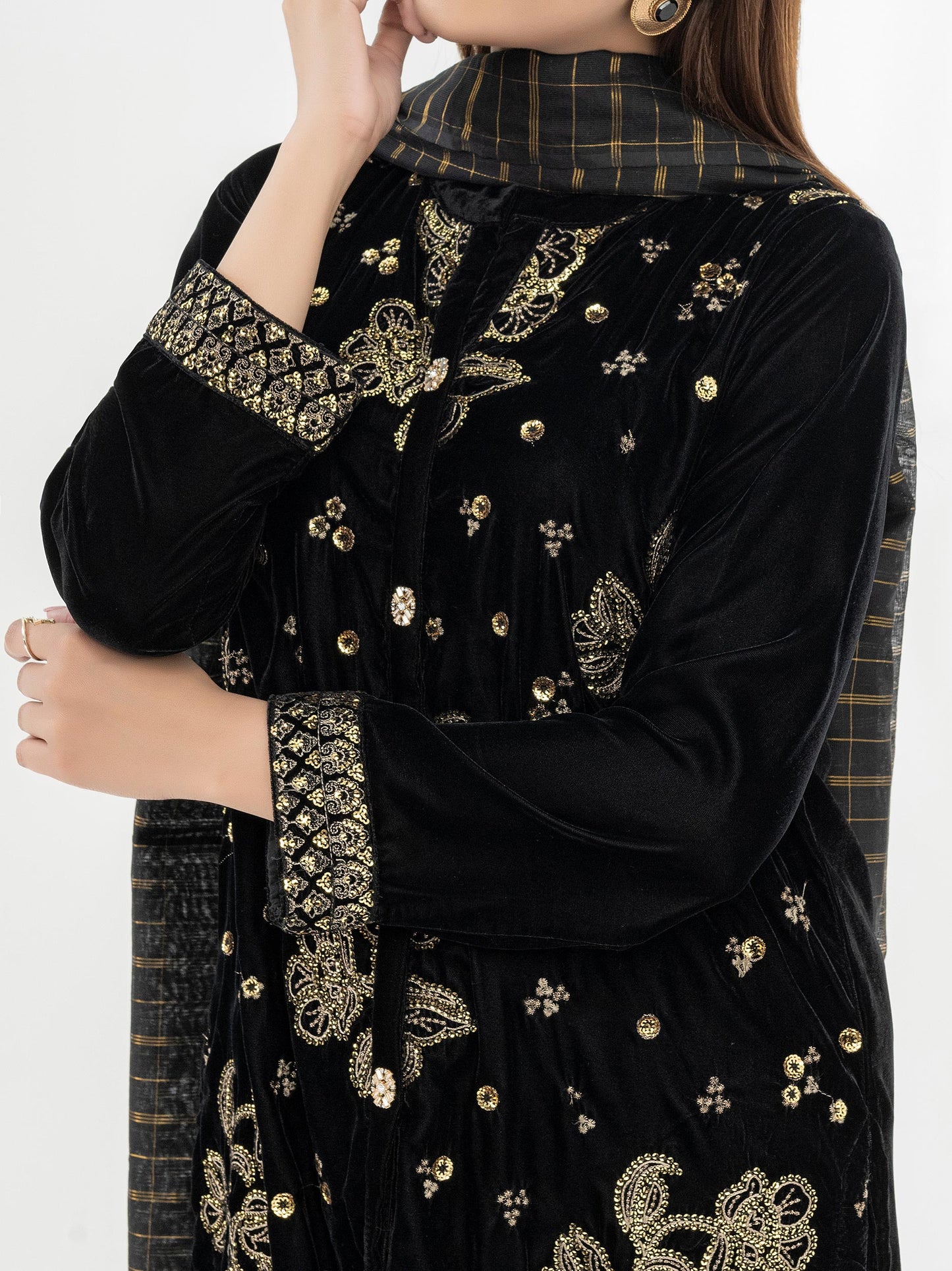 3 Piece Velvet Suit-Embroidered (Pret)
