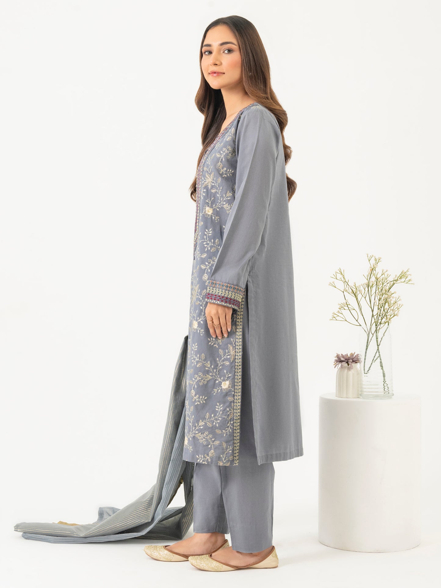 3 Piece Lawn Suit-Embroidered(Pret)