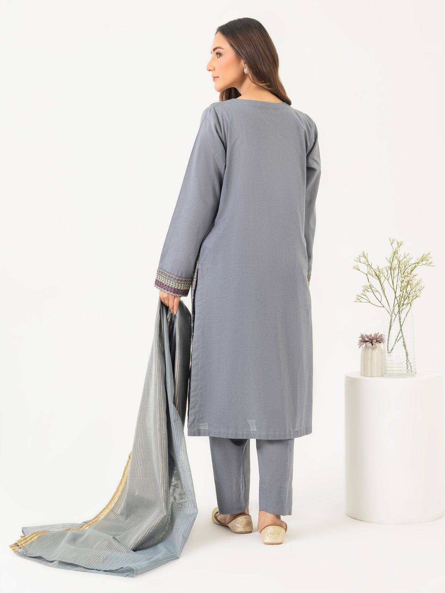 3 Piece Lawn Suit-Embroidered(Pret)