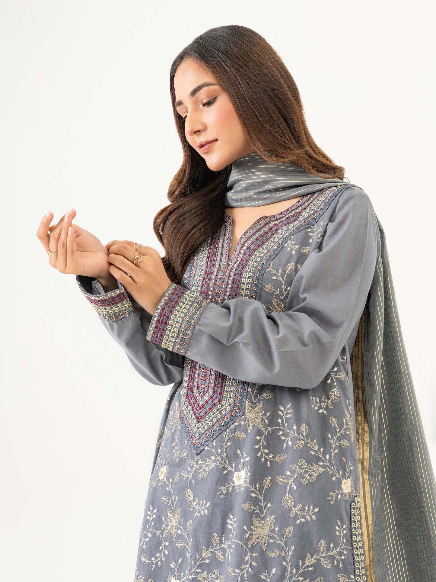 3 Piece Lawn Suit-Embroidered(Pret)