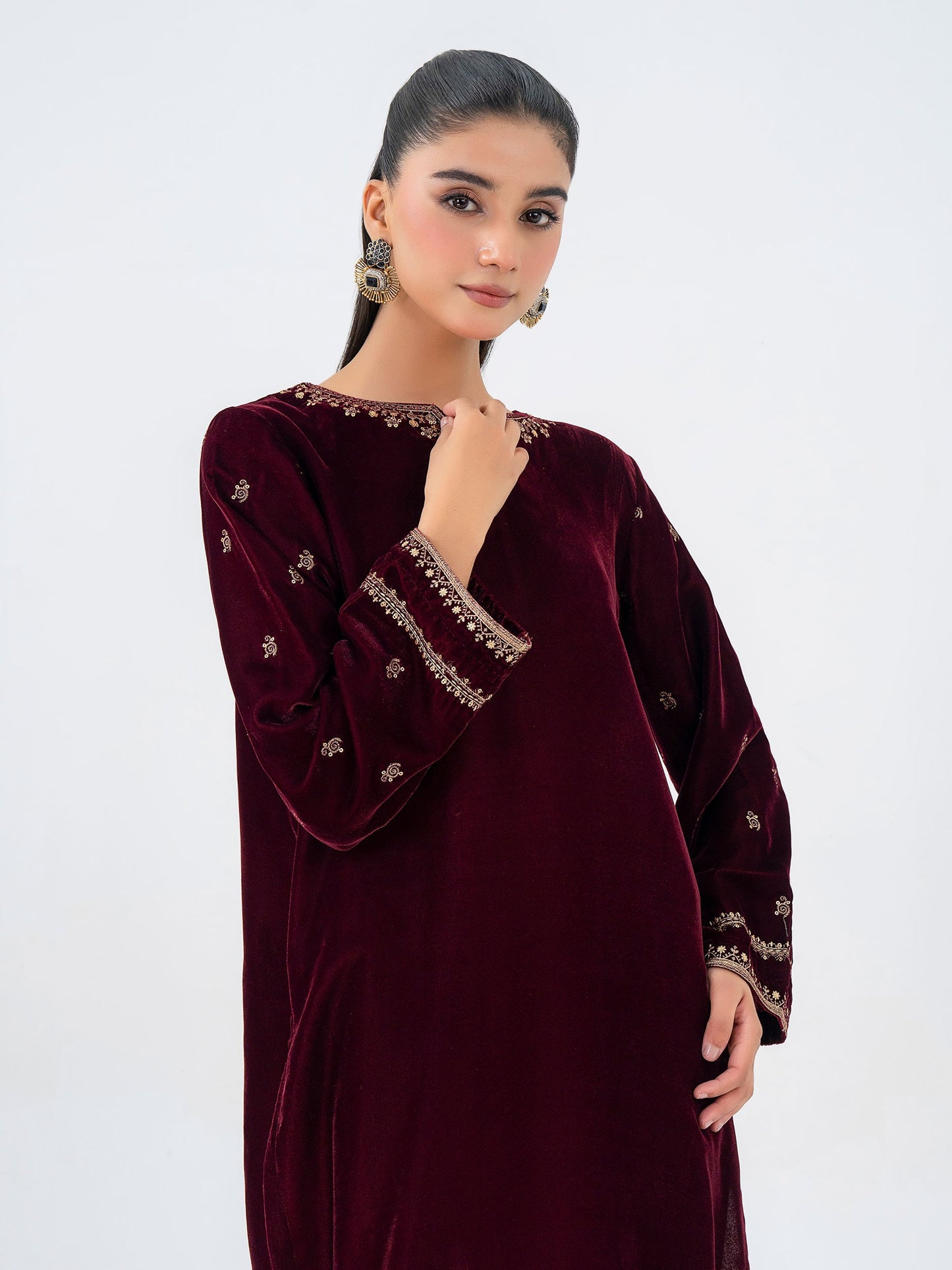 2 Piece Velvet Suit-Embroidered (Pret)