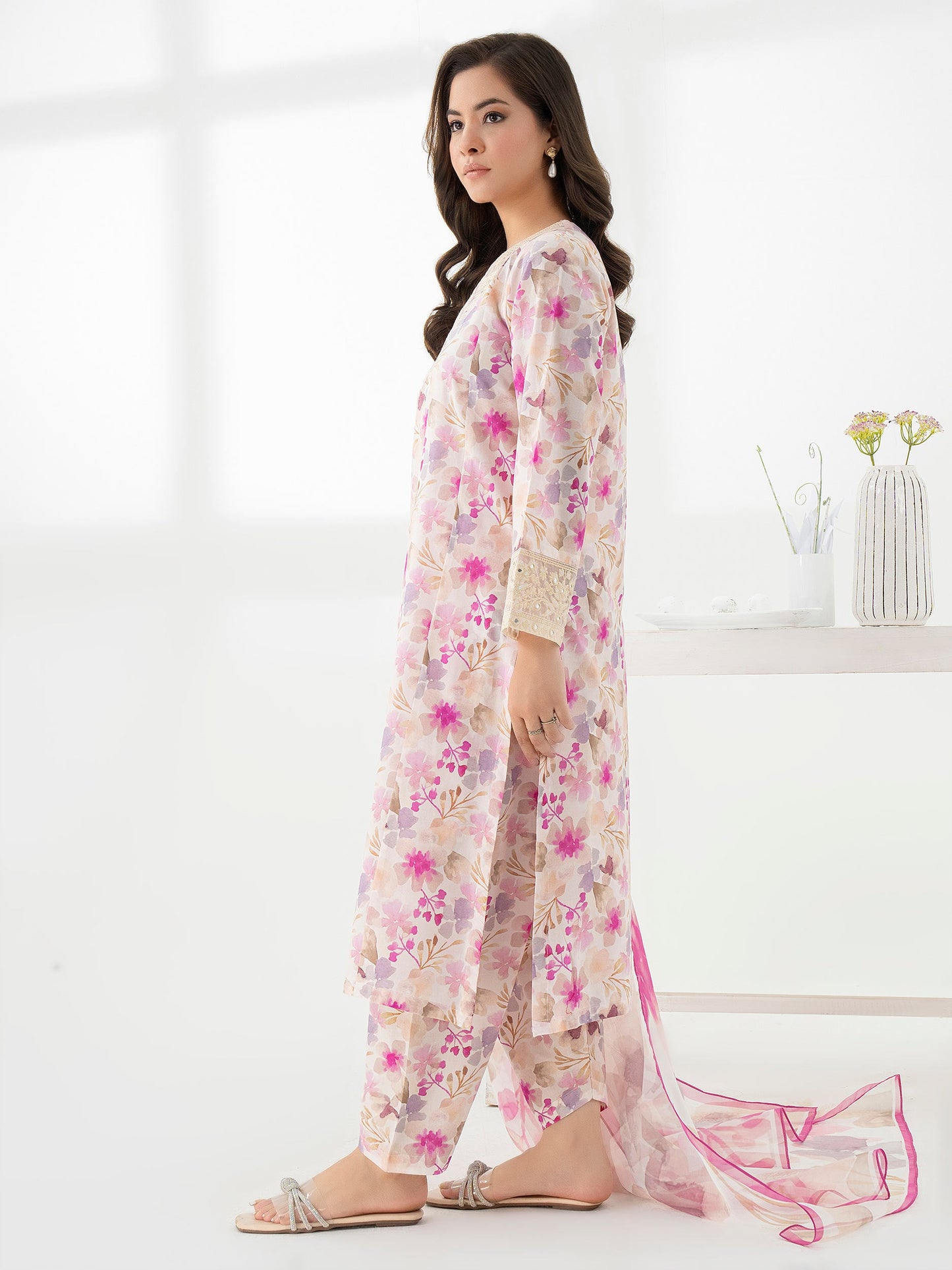 3 Piece Lawn Suit-Embroidered (Pret)