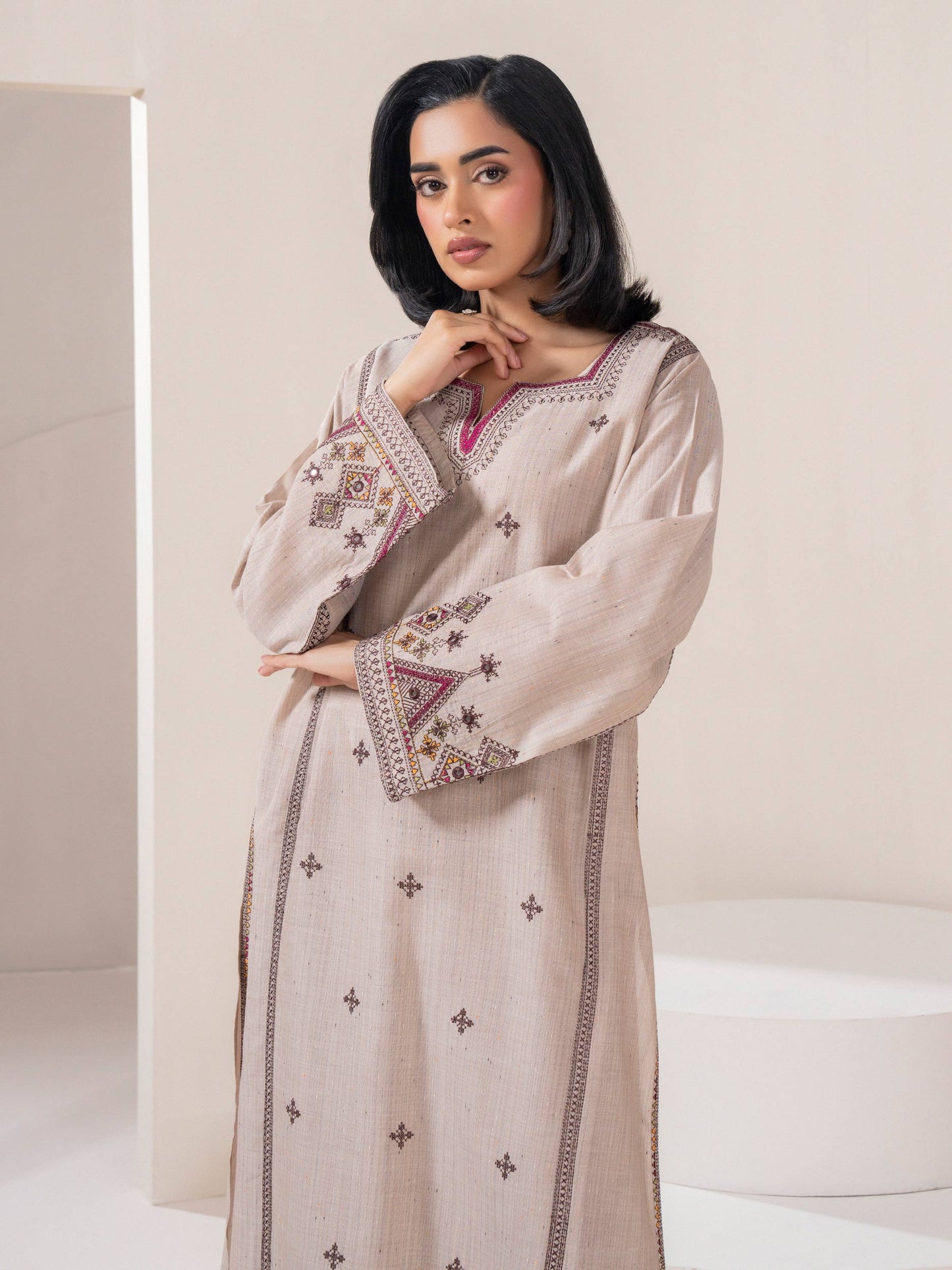 2 Piece Yarn Dyed Suit-Embroidered (Pret)