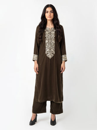 2-piece-velvet-suit--embroidered-(pret)