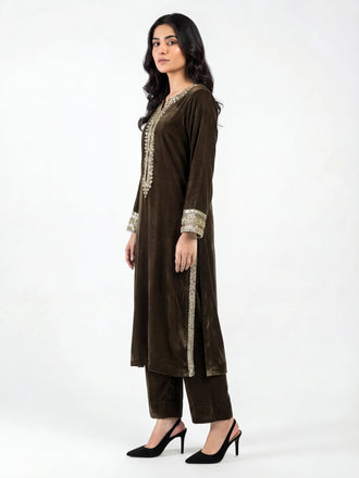 2-piece-velvet-suit--embroidered-(pret)