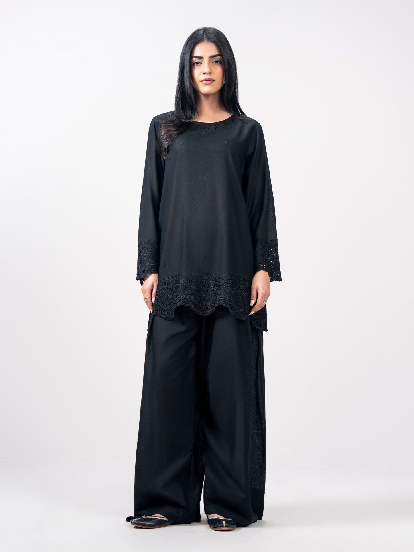 2 Piece Karandi Suit- Embroidered (Pret)