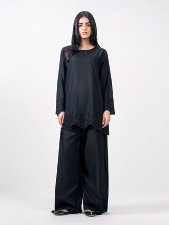 2-piece-karandi-suit--embroidered-(pret)