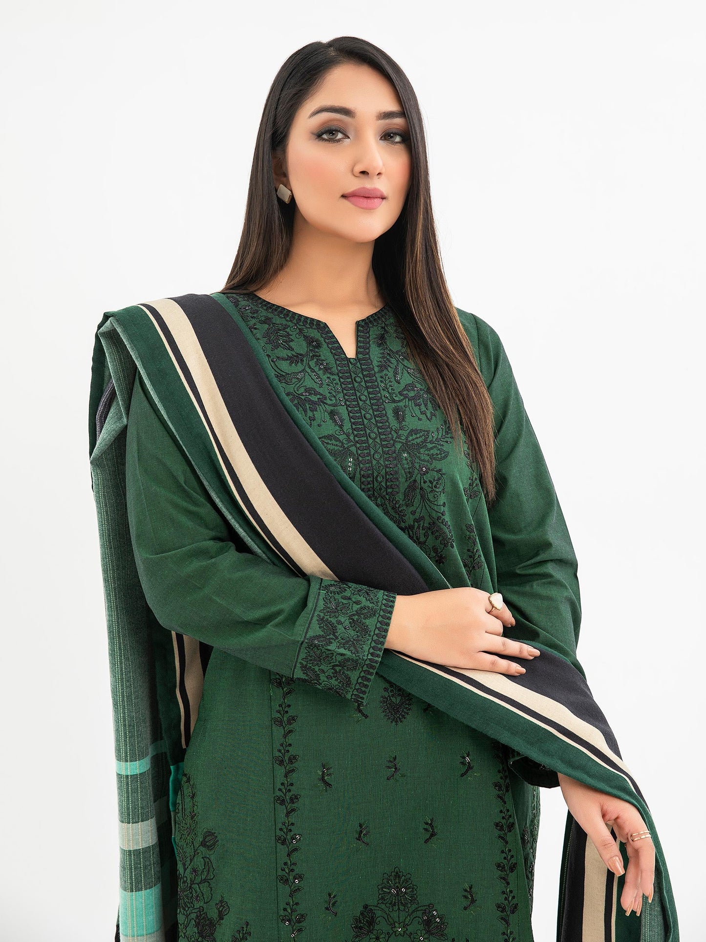 3 Piece Yarn Dyed Suit-Embroidered(Pret)
