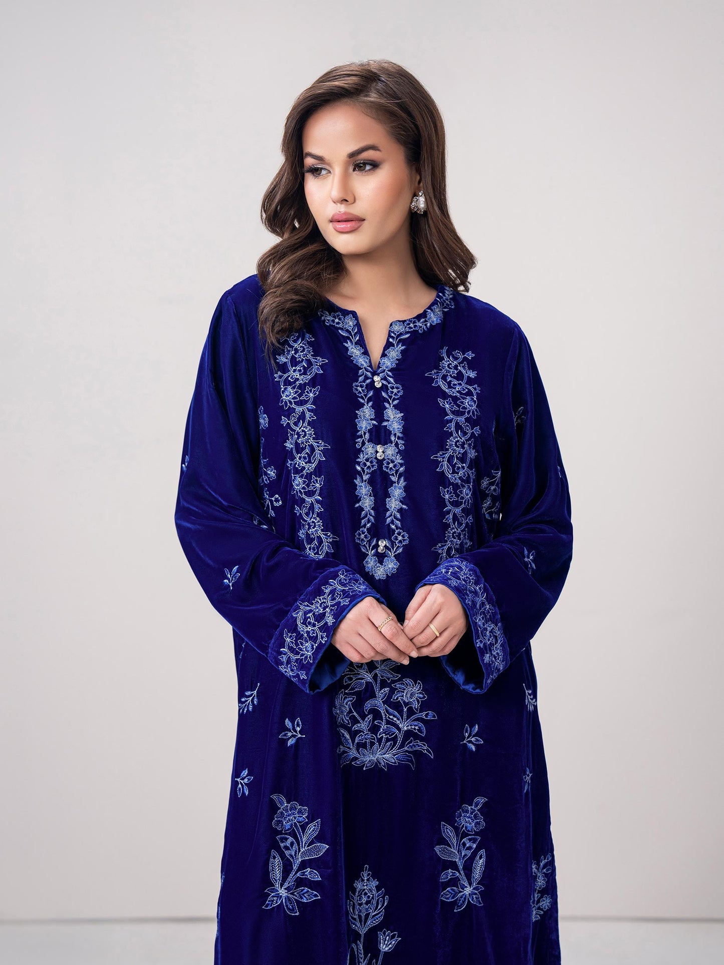 2-Piece Velvet Suit- Embroidered (Pret)