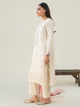 3-piece-lawn-suit-embroidered-(pret)