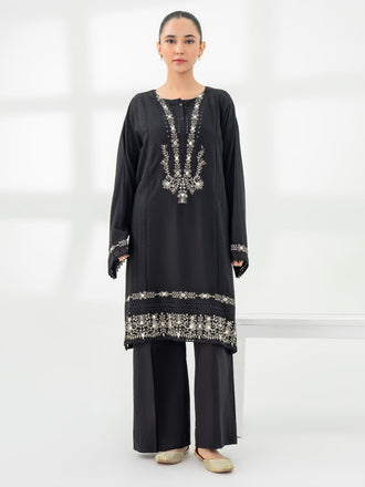 stone-shirt-embroidered-(pret)