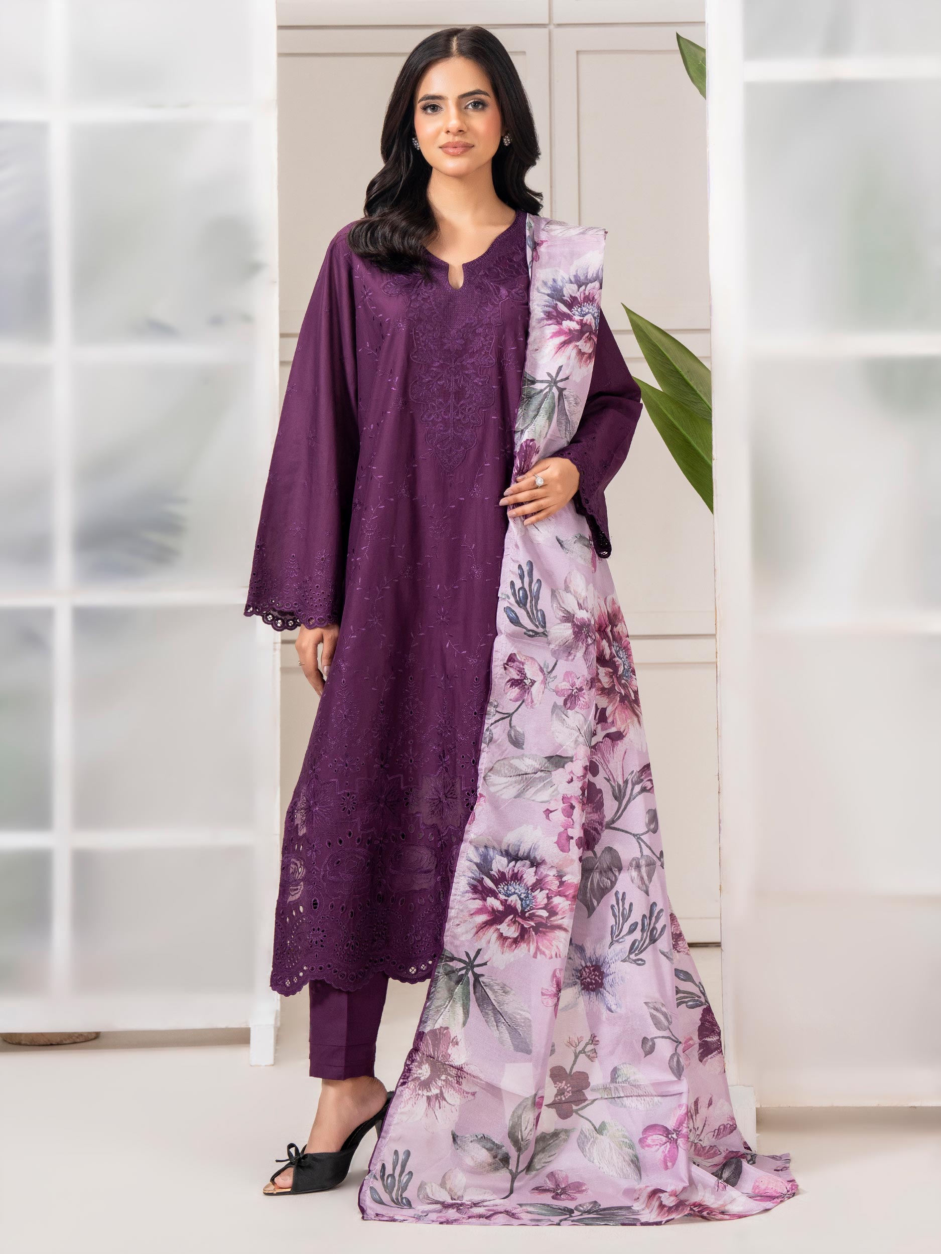 3-piece-lawn-suit-embroidered-(pret)