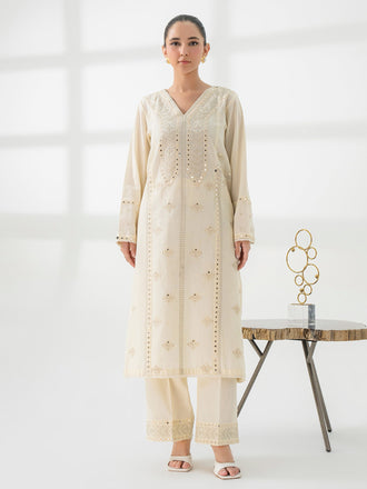 2-piece-khaddar-suit-embroidered-(pret)