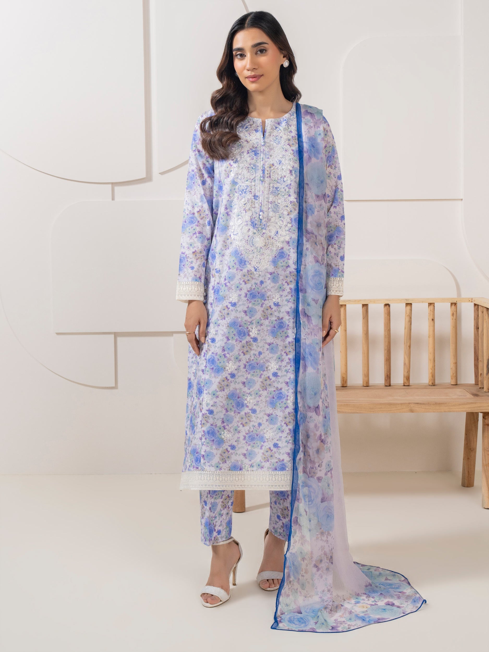 3-piece-lawn-suit-embroidered-(pret)