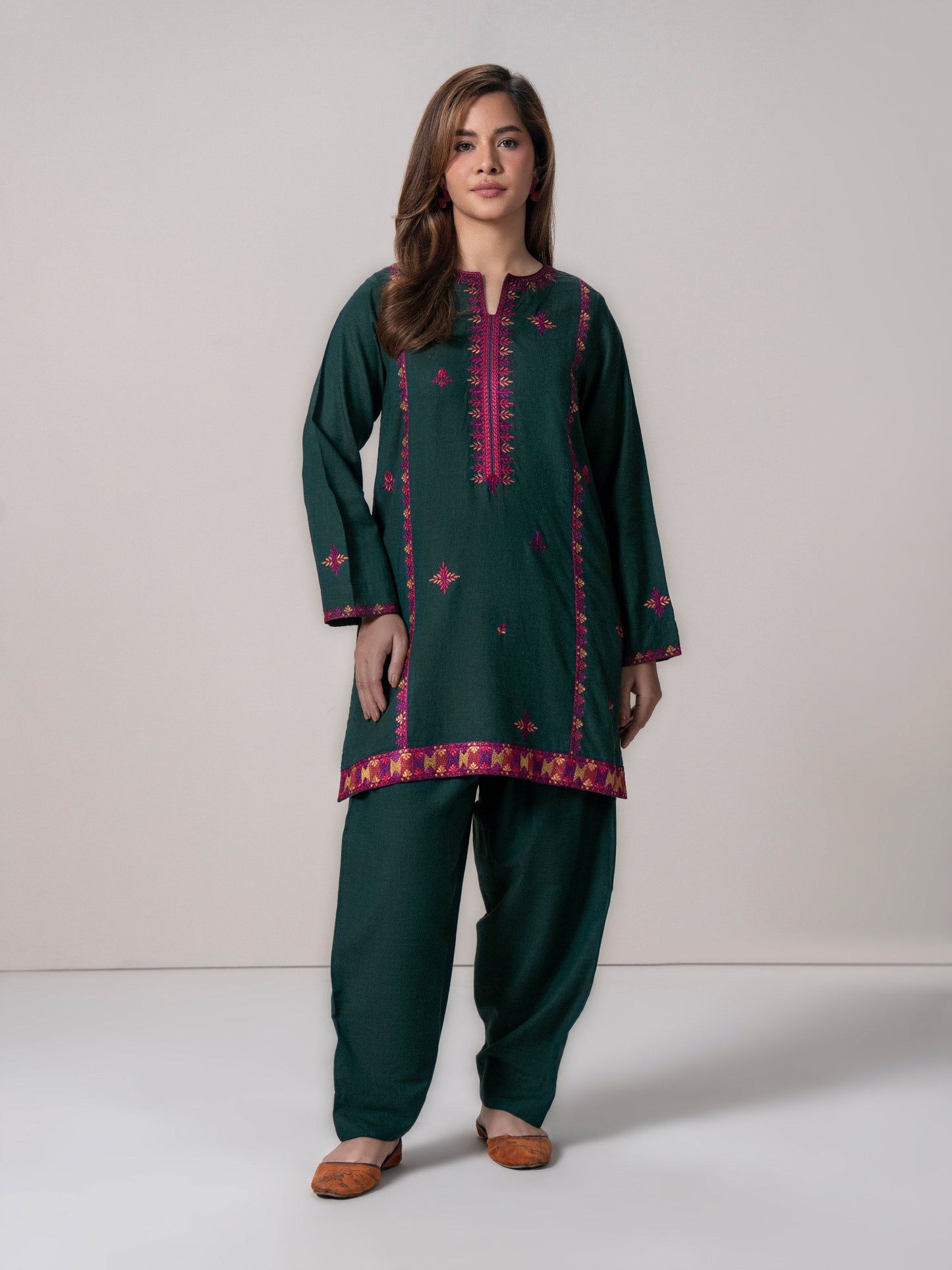 2 Piece Yarn Dyed Suit- Embroidered (Pret)