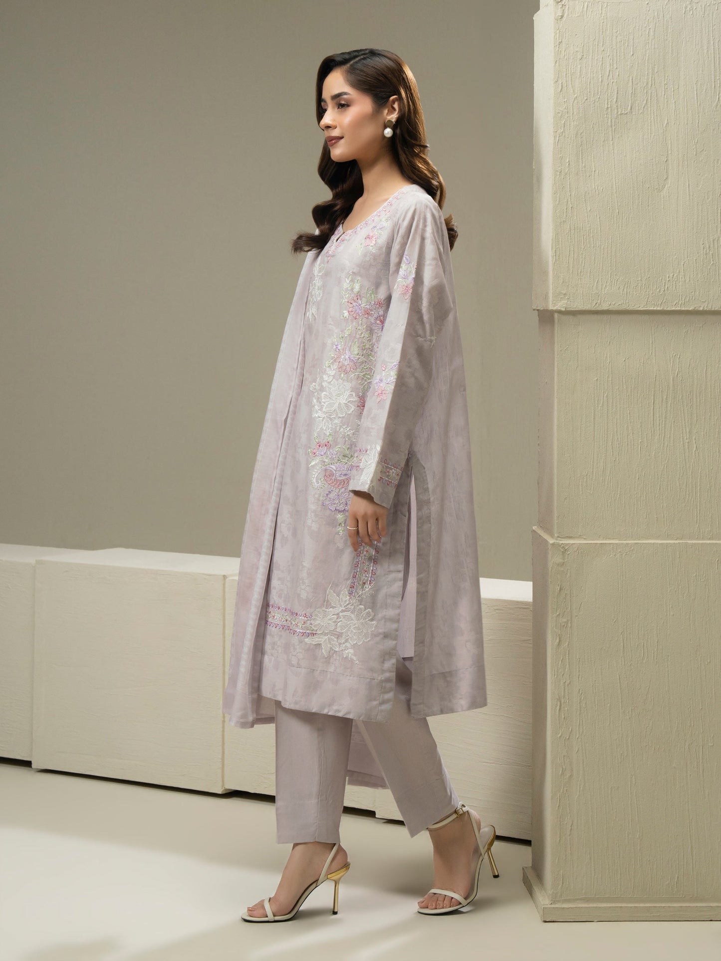 3 Piece Jacquard Suit-Embroidered (Pret)