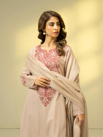3-piece-khaddar-suit-embroidered-(pret)