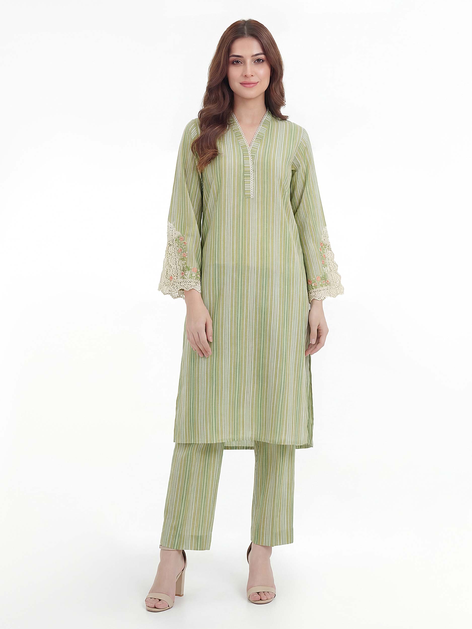2-piece-cambric-suit--embroidered-(pret)