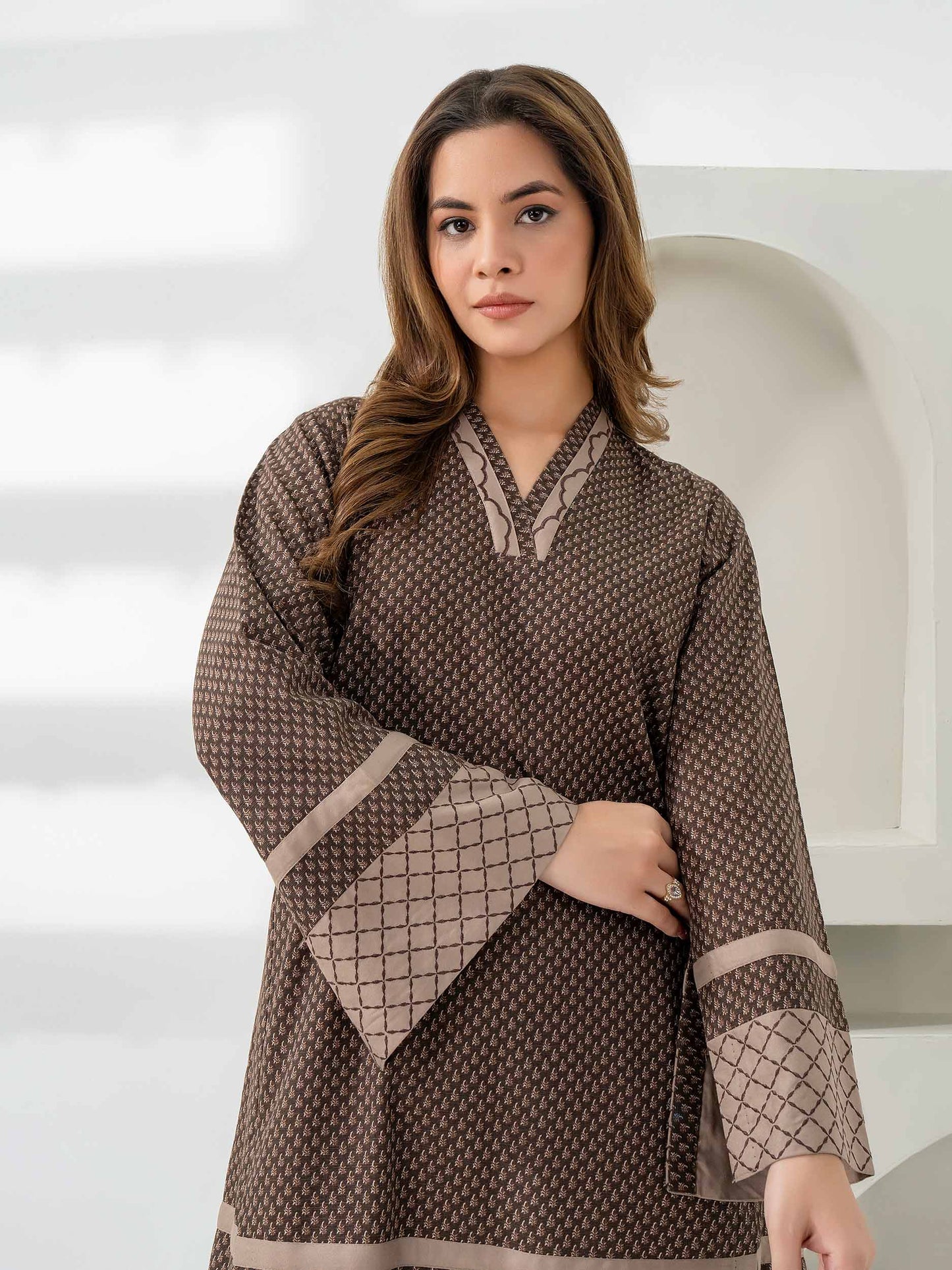 Khaddar Co-Ord Set-Embroidered (Pret)