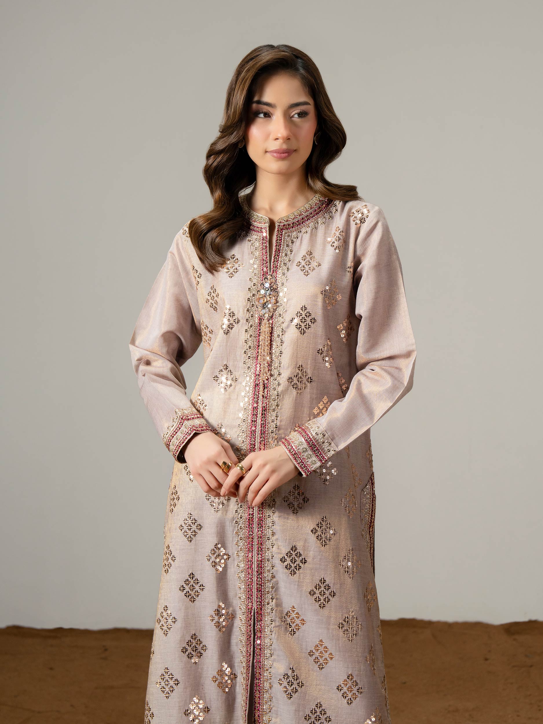 2-piece-lawn-suit-embroidered-(pret)