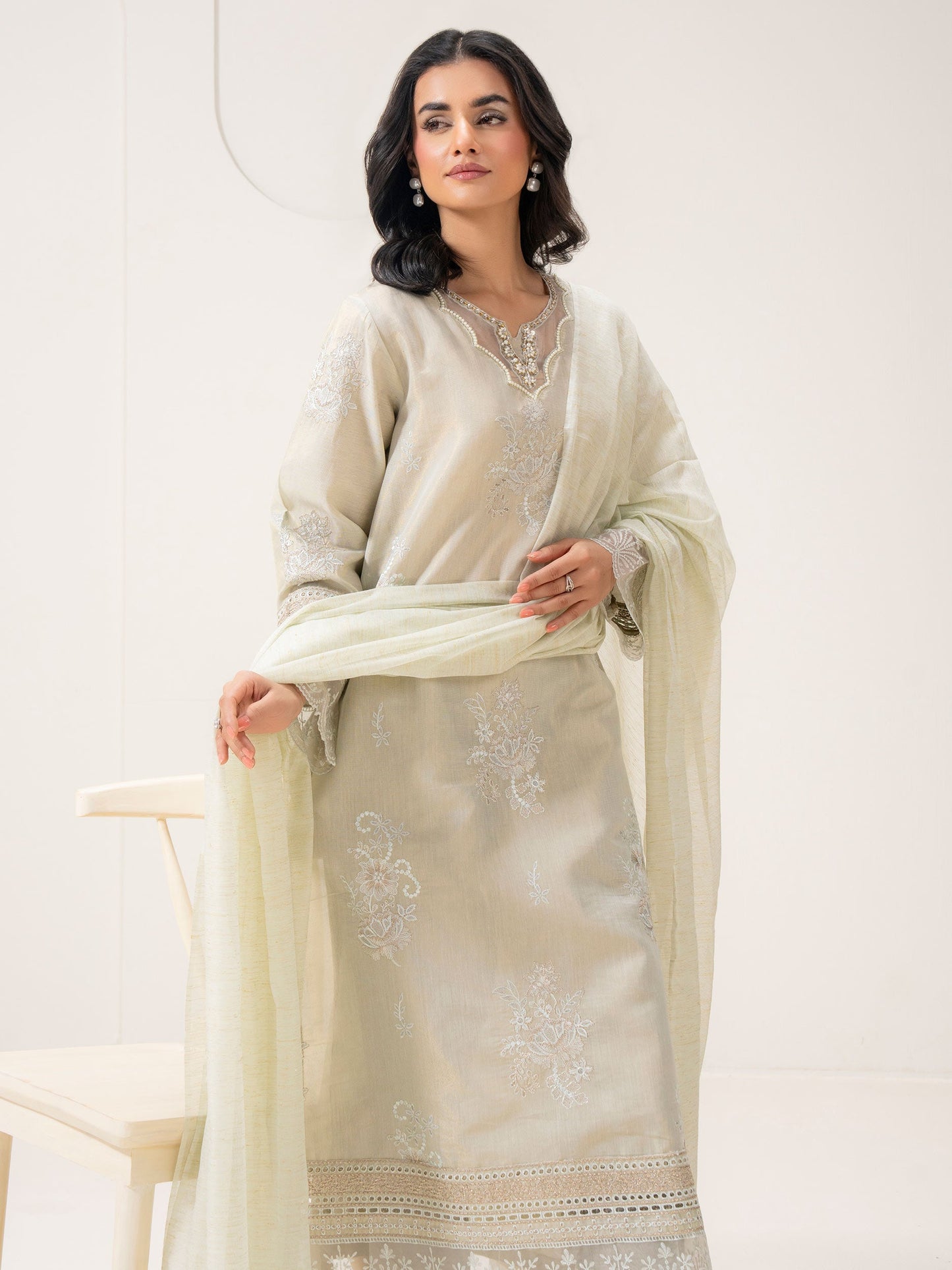 3 Piece Zari Suit-Embroidered (Pret)