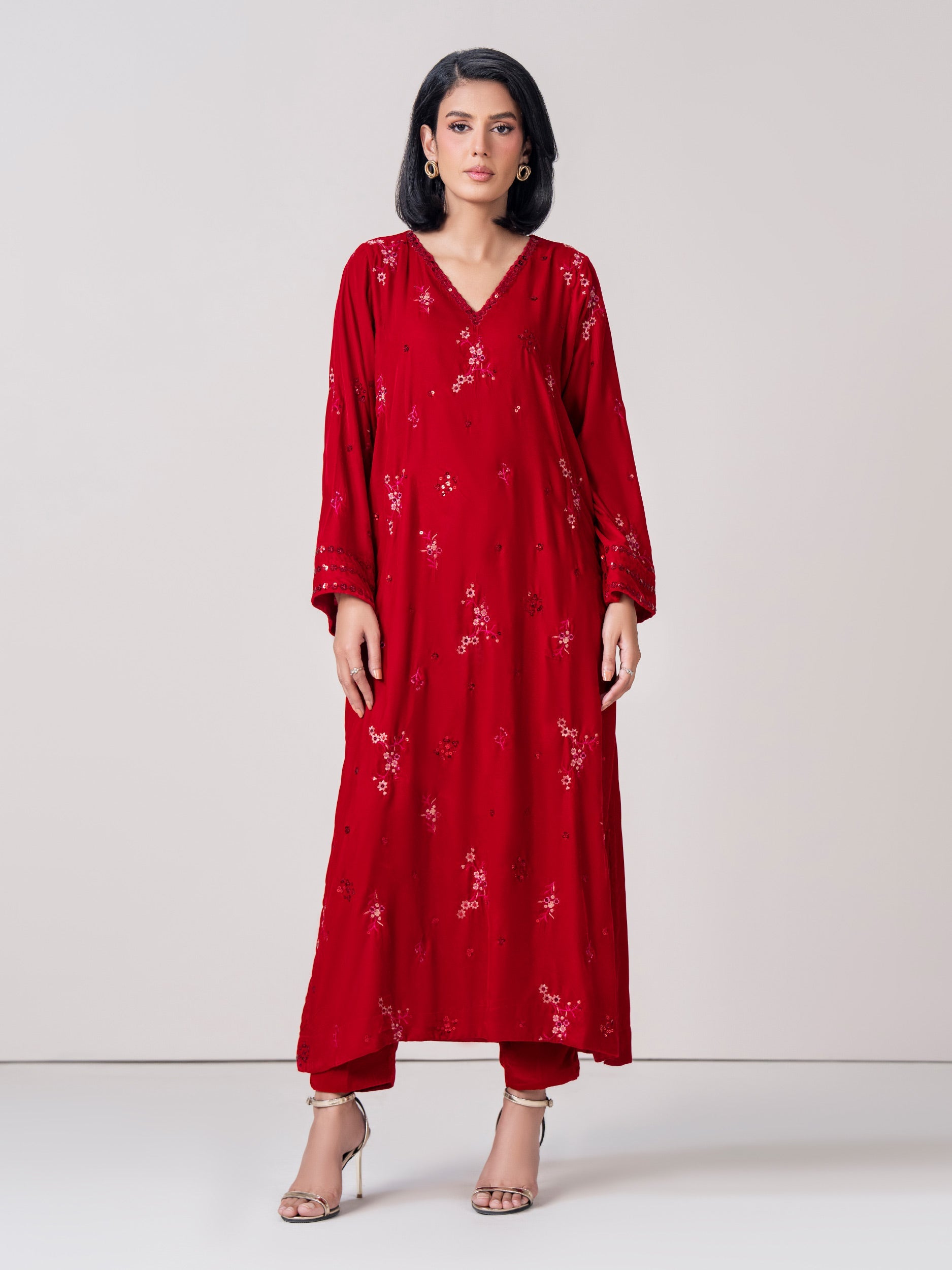 2-piece-velvet-suit--embroidered-(pret)