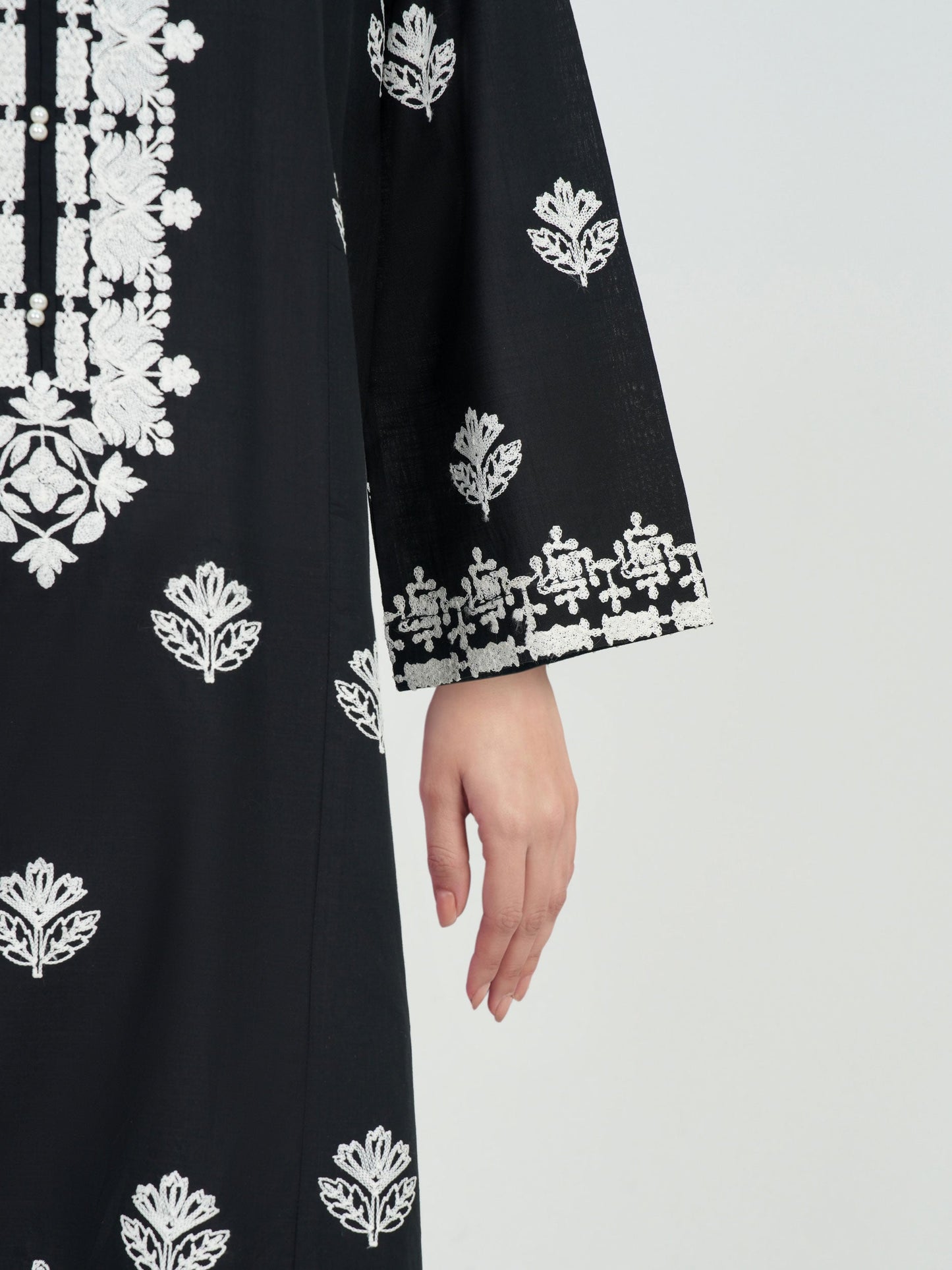 3 Piece Lawn Slub Suit- Embroidered (Pret)