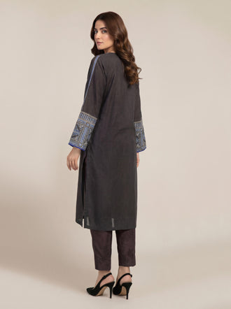 2-piece-lawn-texture-suit-embroidered-(pret)