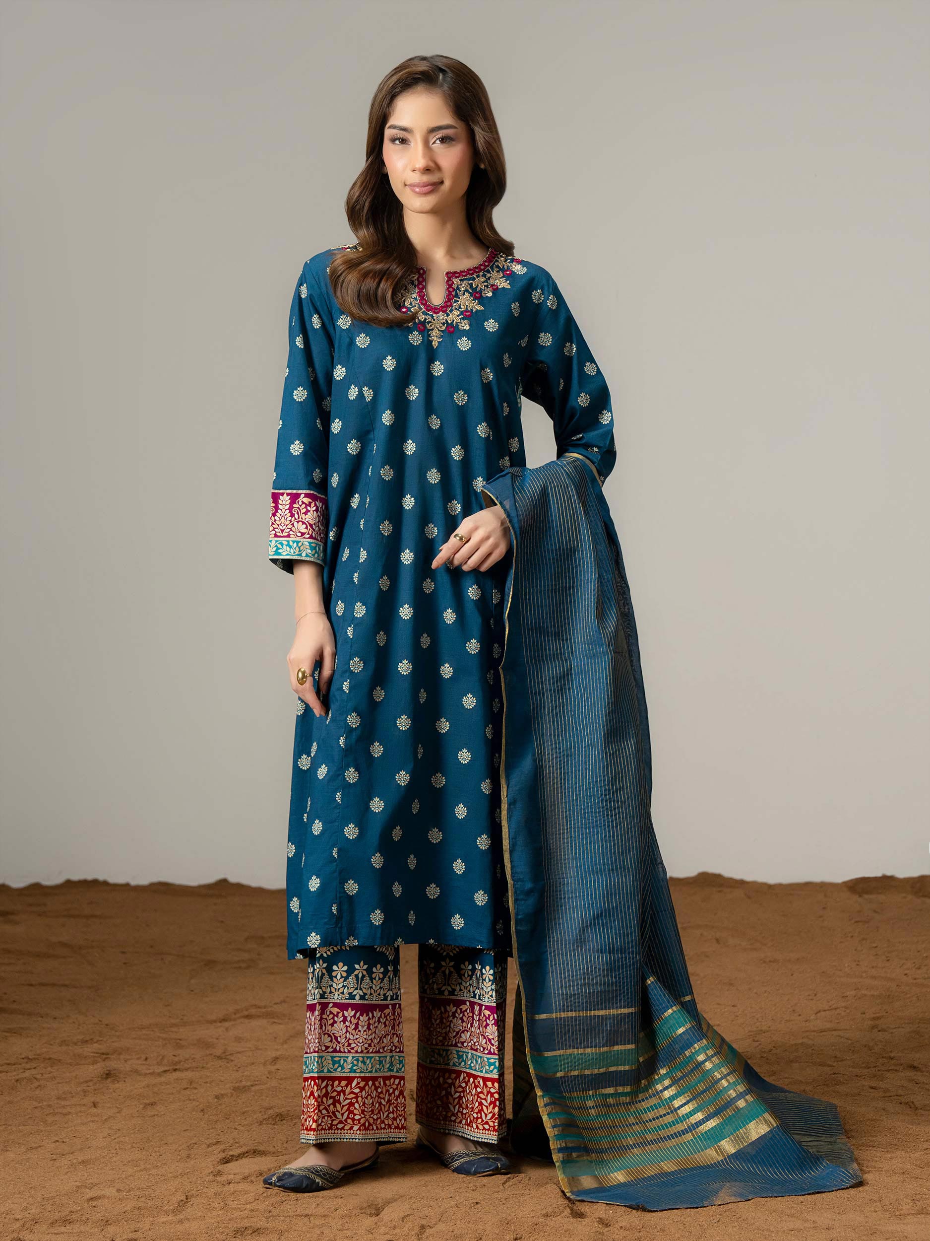 3-piece-lawn-suit-embroidered-(pret)