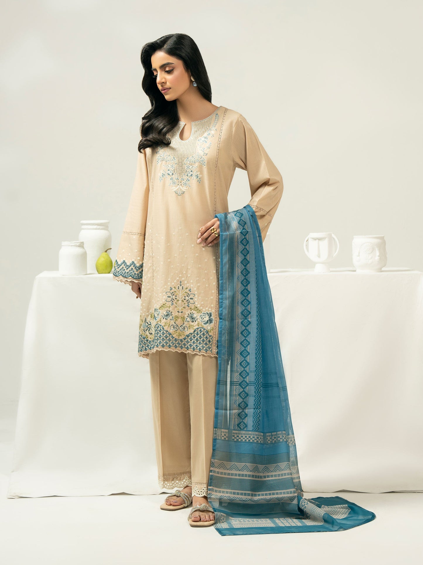 3 Piece Lawn Suit-Embroidered (Pret)