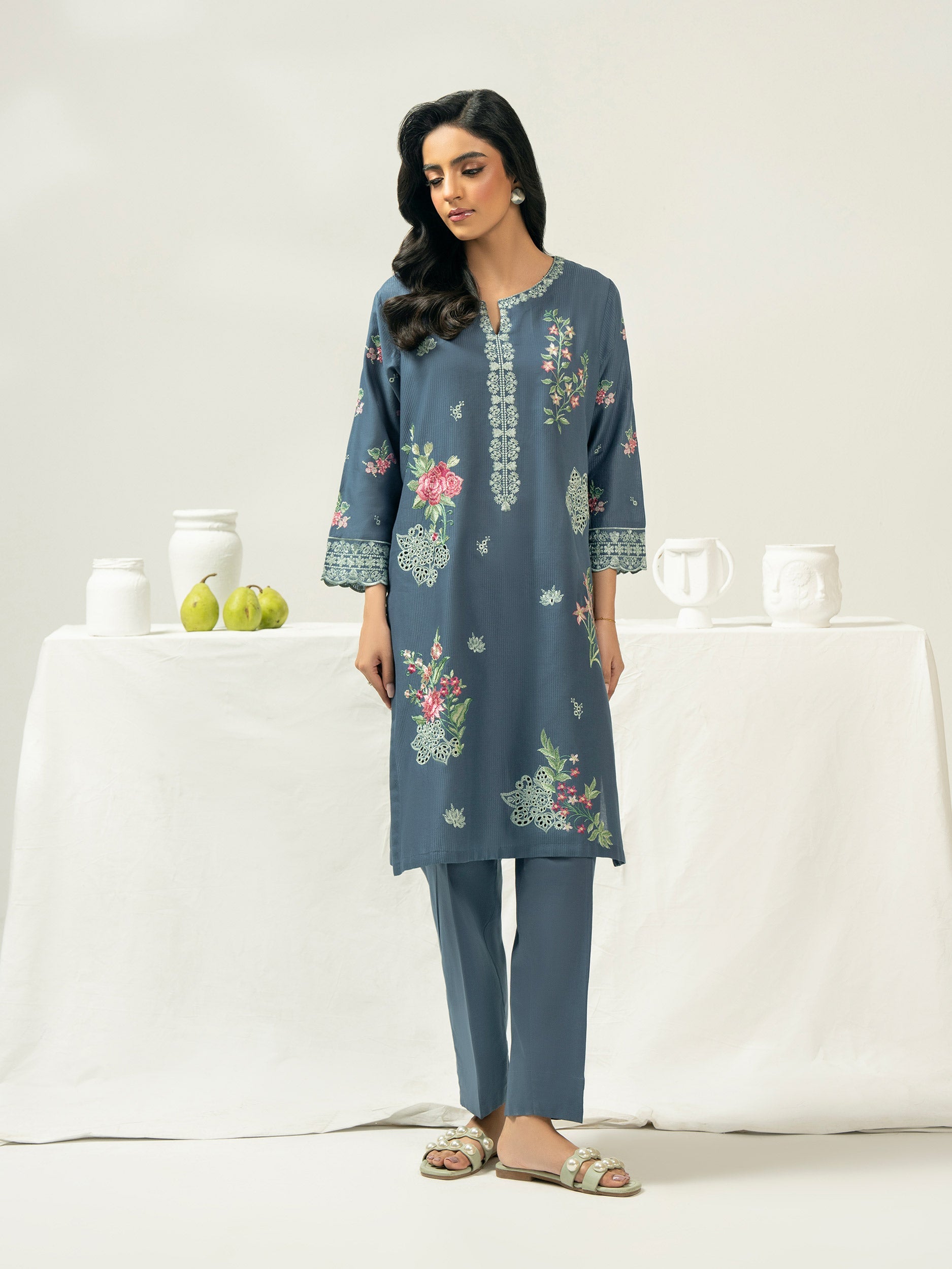 2-piece-dobby-suit-embroidered-(pret)