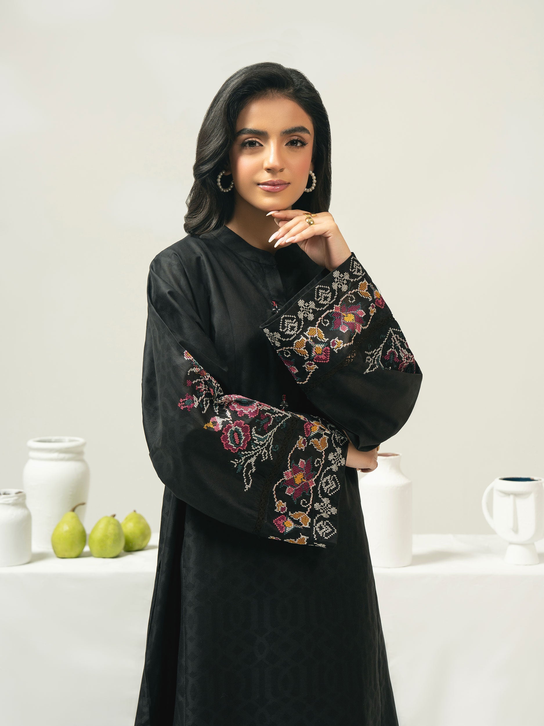 2-piece-jacquard-suit-embroidered-(pret)
