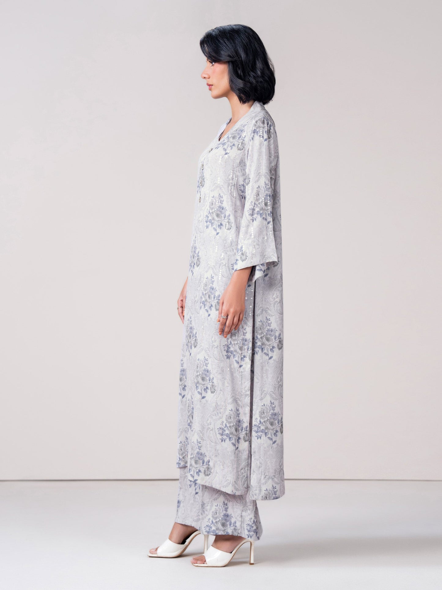 2 Piece Grip Suit- Embroidered (Pret)