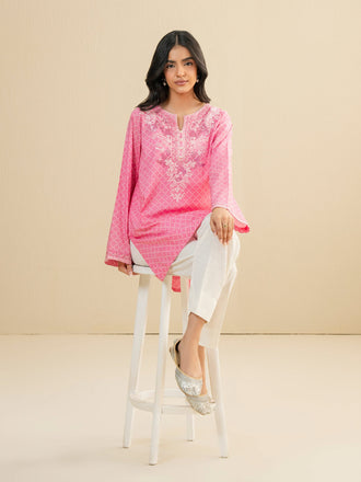 cambric-kurti-embroidered-(pret)
