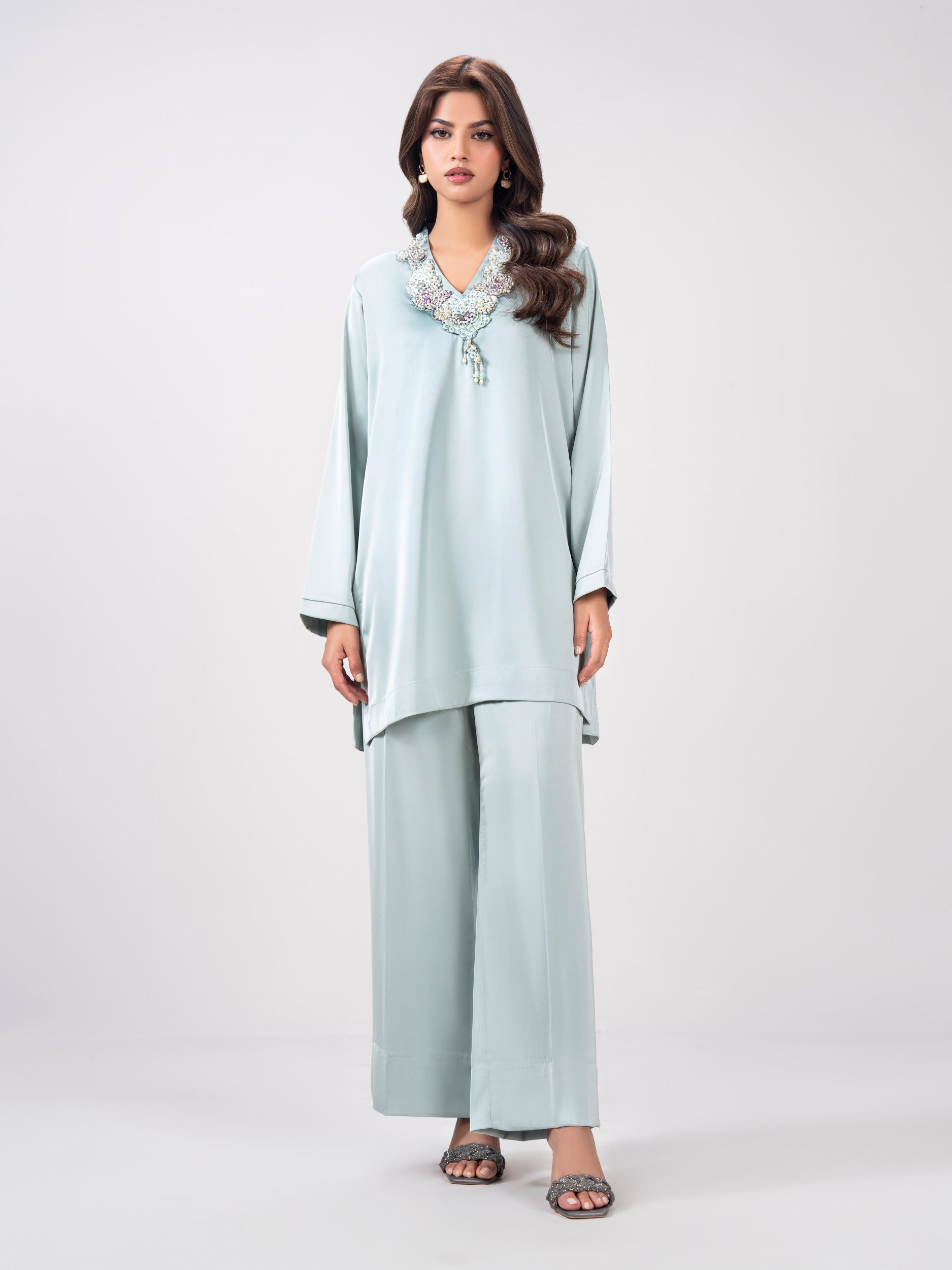 2-piece-silk-suit--embellished-(pret)