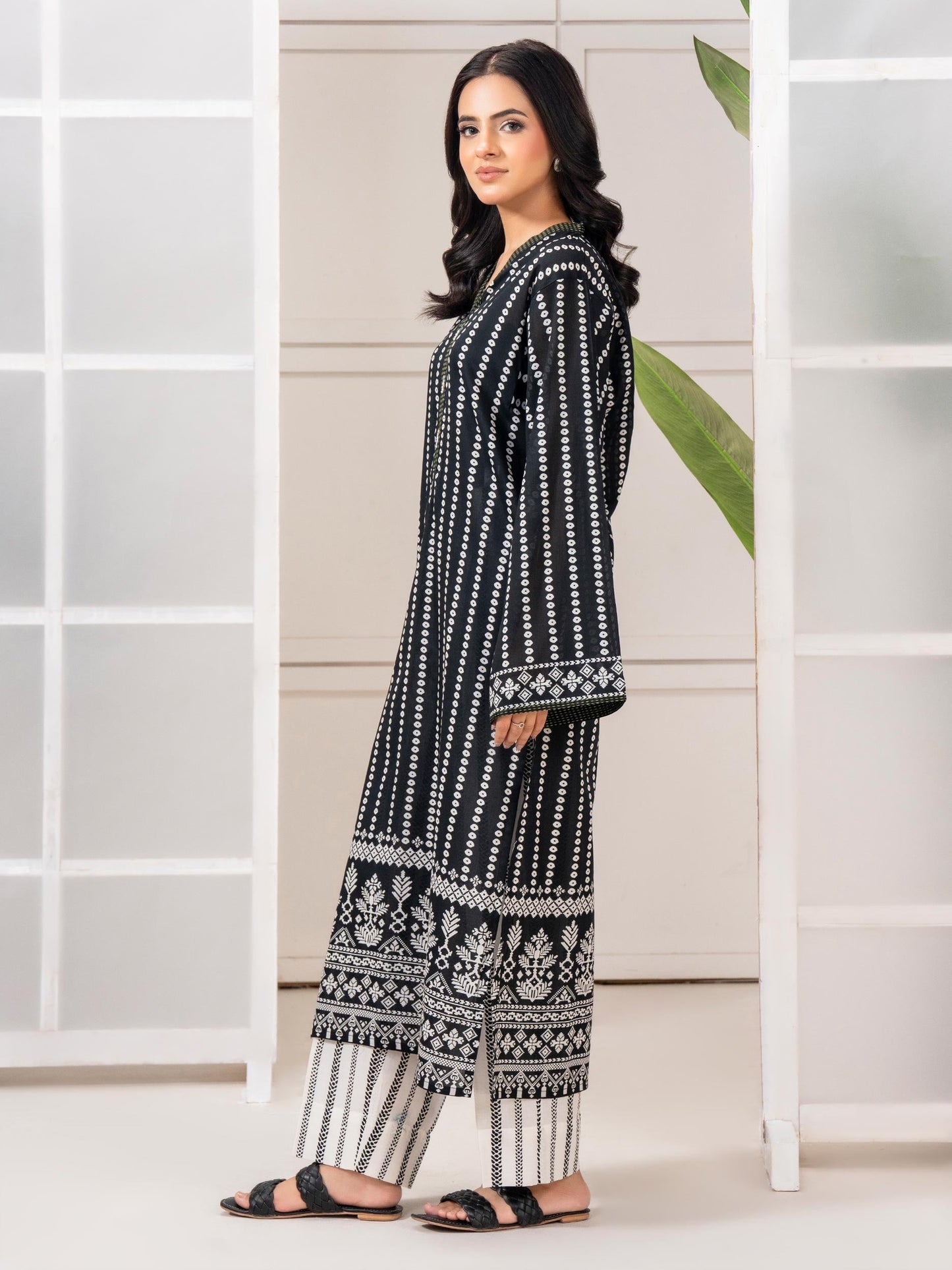 2 Piece Lawn Suit-Printed (Pret)