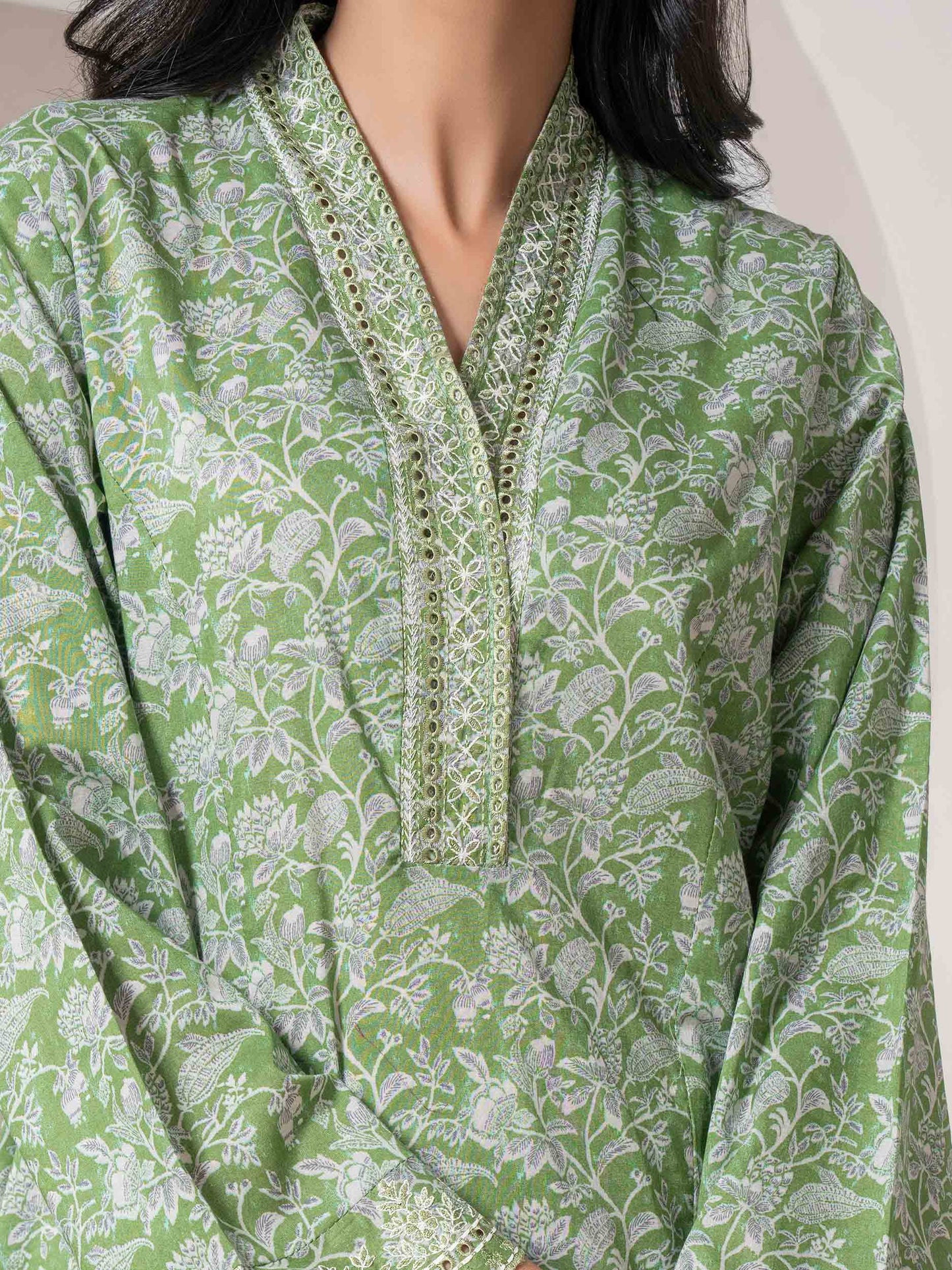 2 Piece Lawn Suit-Embroidered (Pret)